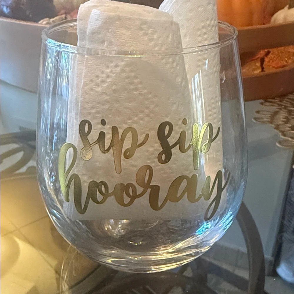 Gold Lettered Stemless Wine Glass Set